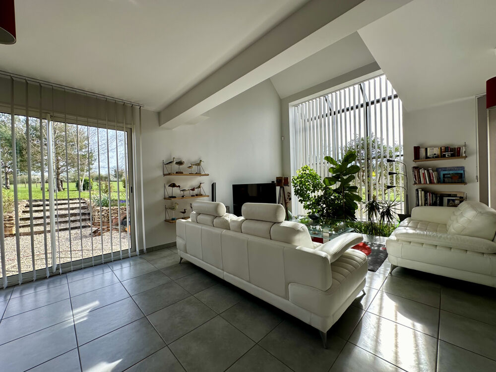  vendre  Proprit/chteau Saint-Sauveur-sur-cole (77930)