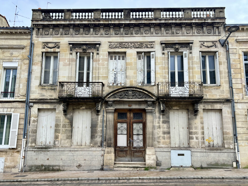 HÔTEL PARTICULIER DEXCEPTION À RÉINVENTER RUE CROIX DE SEGUEY JARDIN & PARKING IDEAL COLIVING