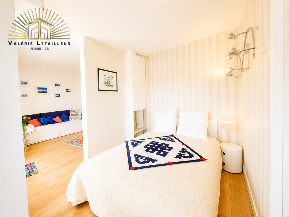 Vente Appartement Magnifique appartement meublé   Dernier étage avec ascenseur   Vue dégagée sans vis-à-vis Bordeaux