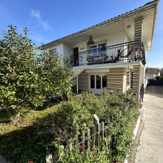  Maison à vendre 12 pièces 220 m²