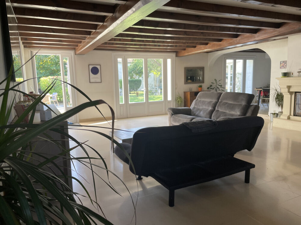 � vendre  Propri�t�/ch�teau Prignac (17160)