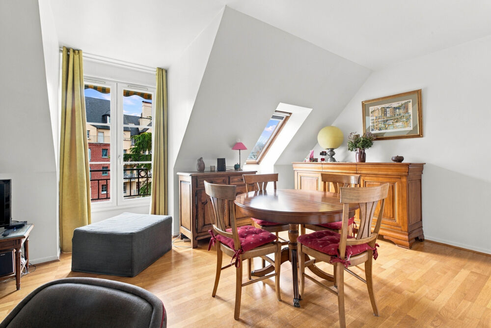 Vente Duplex/Triplex HONFLEUR   HYPERCENTRE   À DEUX PAS DU VIEUX BASSIN   APPARTEMENT  T3 DUPLEX DE PRES DE 63 M2 - 2 CHAMBRES - Honfleur