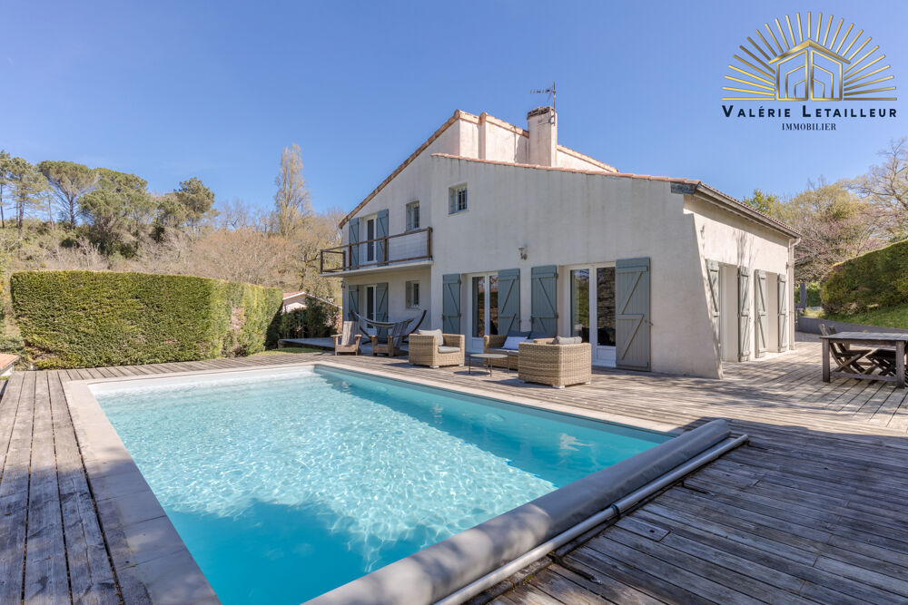 à vendre  Maison Carignan-de-Bordeaux (33360)