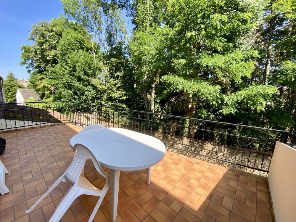 Maison Avallon 84 m2 Proches commerces et écoles
