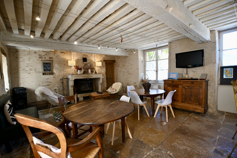 à vendre  Propriété/château Noyers (89310)