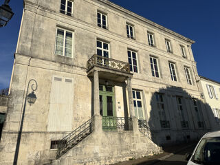  Maison à vendre 11 pièces 386 m²