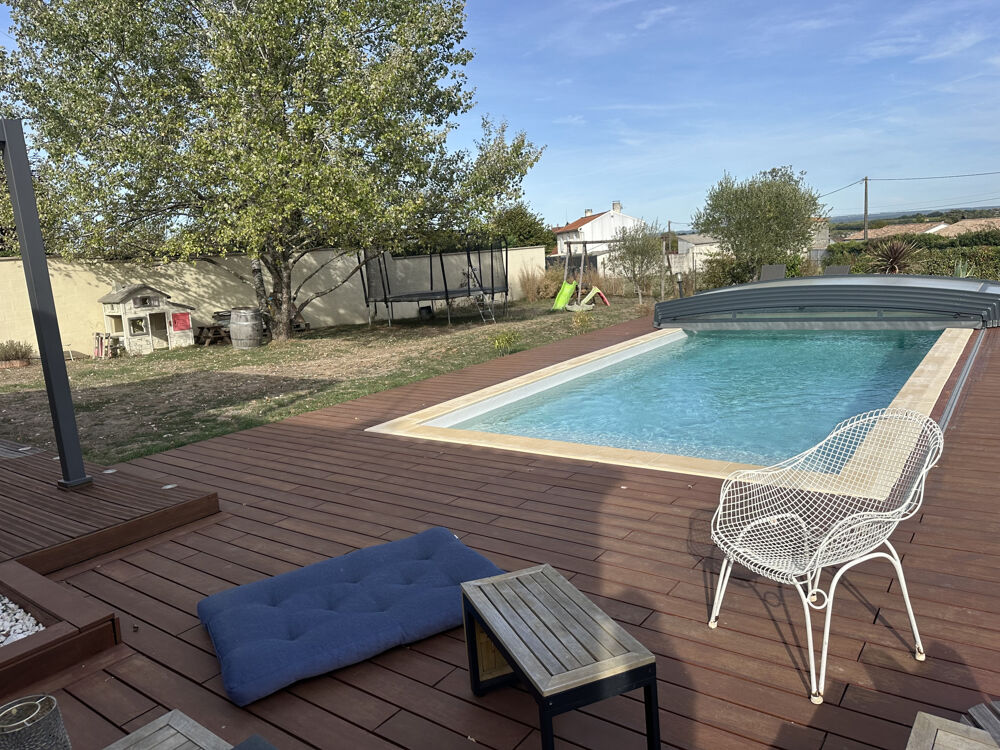 Cognac: Quartier l'Echassier maison de plain-pied,4 chambres, piscine.