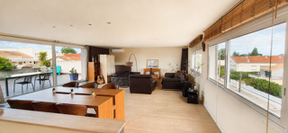  Maison � vendre 4 pi�ces 165 m�