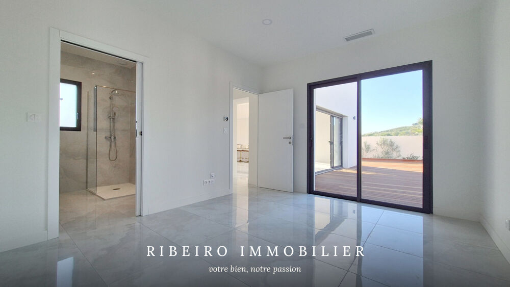 Vente Maison Villa contemporaine à vendre à Agde - piscine, 4 suites, vue sur jardin. Agde