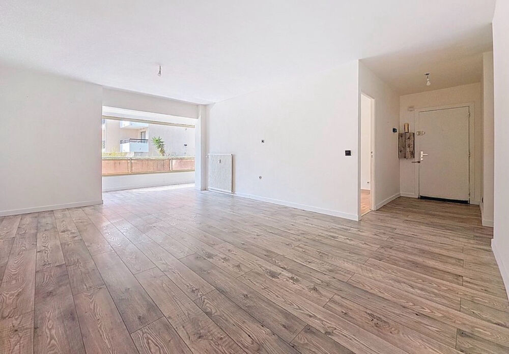 Vente Appartement VIEUX CANNET T3 DE 78M2  DERNIÈRE ÉTAGE AVEC TERRASSE + LOGGIA GARAGE 3282€/m2 Le cannet
