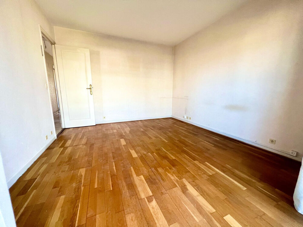 CANNES BAS PETIT JUAS T3 DE 78m2 VUE MER DOUBLE GARAGE CAVE