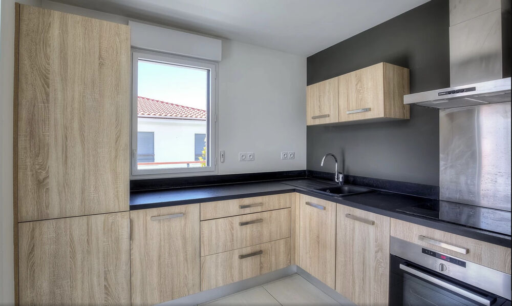 CANNES CENTRAL PENTHOUSE T3 DE 70M2 TERRASSE SUD 43M2 GARAGE