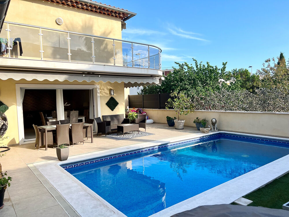 Vente Maison CANNES PROCHE BAS CROIX DES GARDES VILLA T7 SUD 220M2 PISCINE DOUBLE GARAGE 4MN MER Cannes