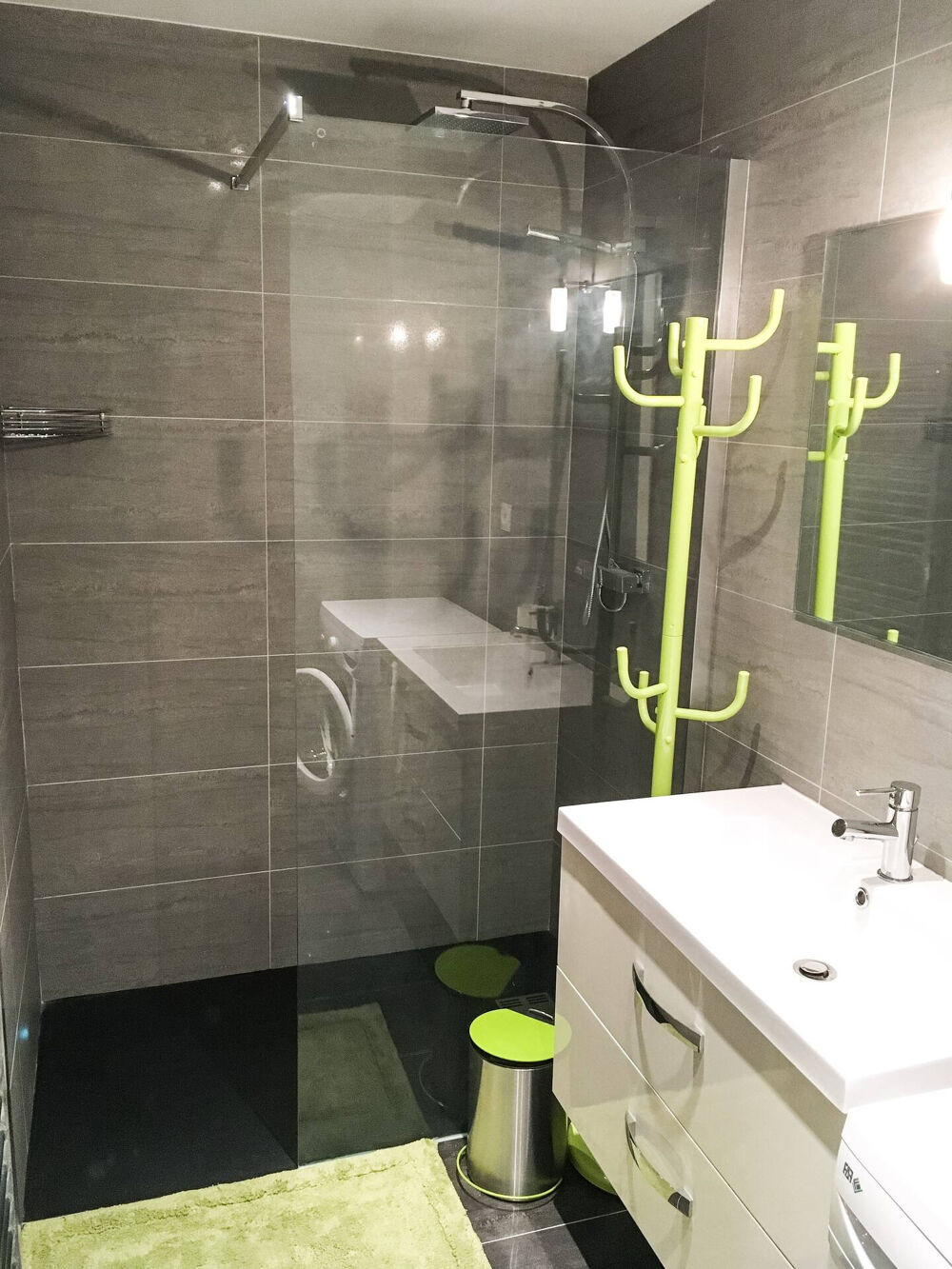 Vente Appartement CANNES CENTRE BANANE APPARTEMENT 31M2 150M DU PALAIS DES FESTIVALS VENDU MEUBLÉ Cannes