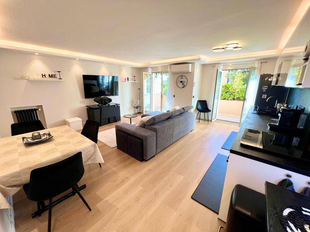 Vente Appartement CANNES BASSE CALIFORNIE T3/T4 DE 73M2 REFAIT TERRASSE SUD OUEST 10M2 Cannes