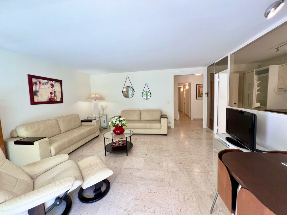 Vente Appartement CANNES SECTEUR CROISETTE T2/T3 DE 60M2 TERRASSE 17M2 SUD PARKINGS ET CAVE Cannes