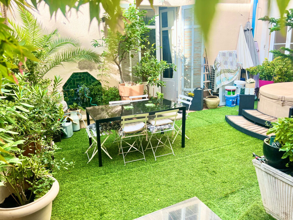 Vente Appartement CROIX DES GARDES 400M DES PLAGES T4/T5  DE 165M2 TERRASSE SUD GARAGE Cannes
