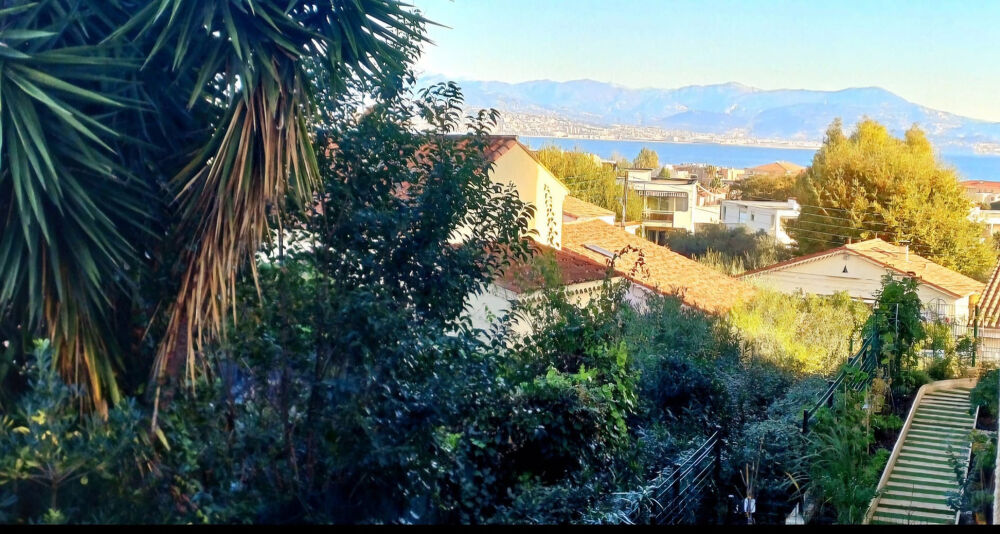 ANTIBES T3 NEUF AU CALME 72M2 TERRASSE 22M2 VUE MER GARAGE CAVE