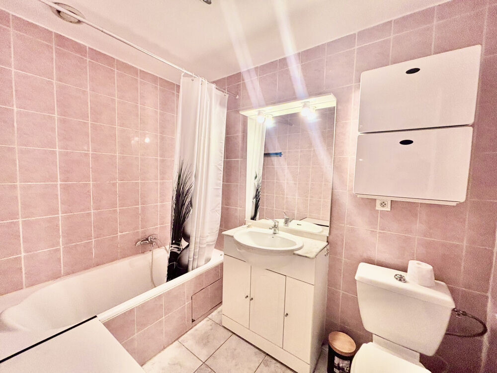 CANNES CENTRE BANANE APPARTEMENT 35M2 AVEC LOGGIA