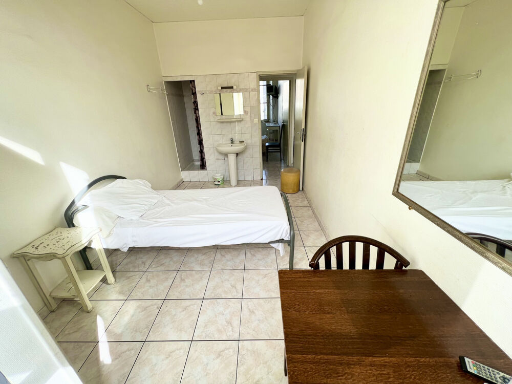 Vente Appartement CANNES CENTRE QUARTIER BANANE T5/ 4 CHAMBRES D'HÔTEL 52M2 SUD 5577€/m2 Cannes