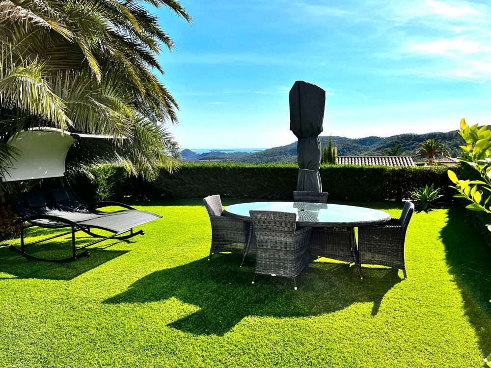 Vente Maison LIMITE MANDELIEU VILLE T4/T5 DE 150M2 VUE MER PANORAMIQUE JARDIN ENTOURANT JACUZZI GARAGE Mandelieu la napoule