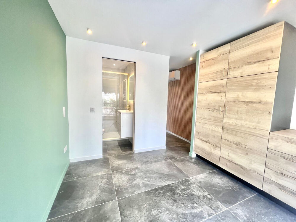 Vente Appartement CANNES BASSE CALIFORNIE APPARTEMENT 21M2 REFAIT A NEUF PROCHE PLAGE Cannes