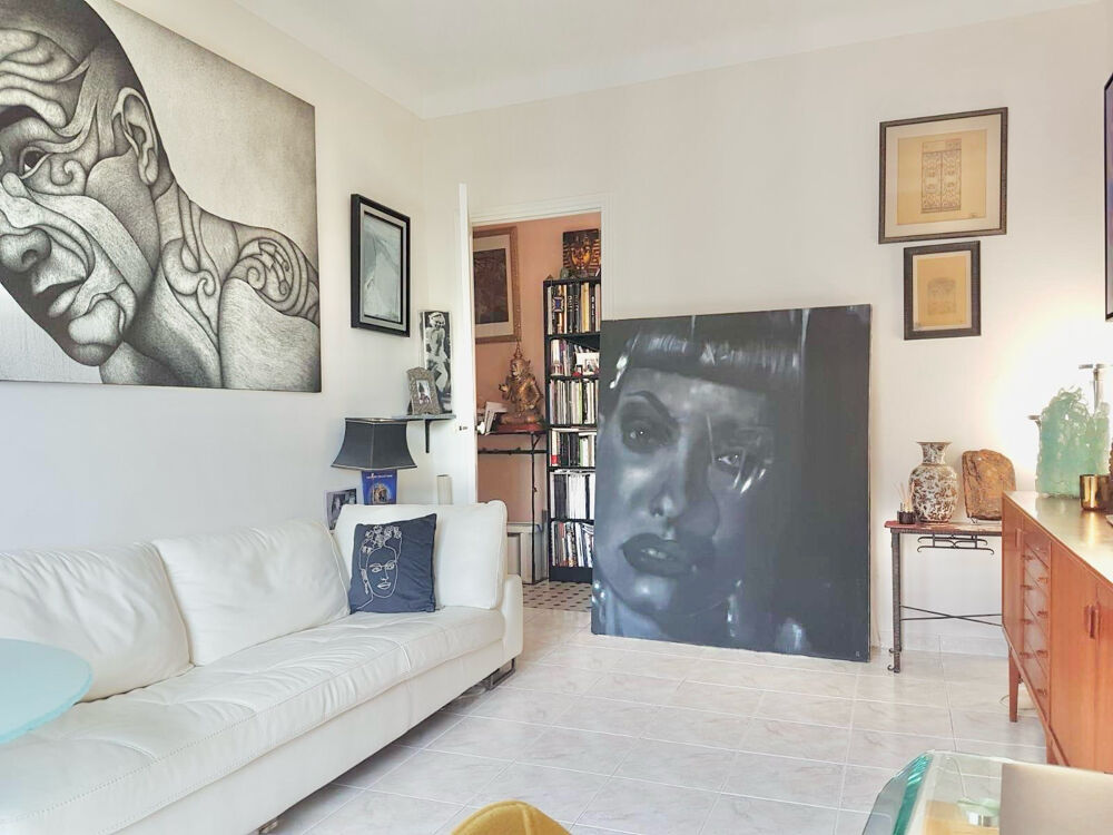 CANNES CENTRE BEAU BOURGEOIS T2 DE 50M2 VUE MER CAVE