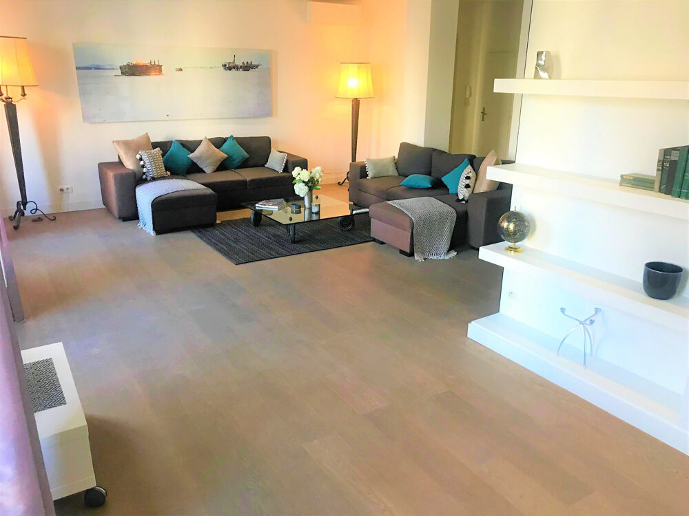 CANNES CENTRE VILLE T4 LUMINEUX DE 150M2 SUD 2MN MER