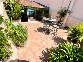  Appartement � vendre 5 pi�ces 210 m�