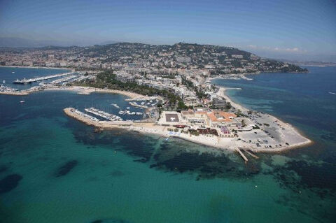 CANNES POINTE CROISETTE RESTAURANT 199900€ 199900 06400 Cannes