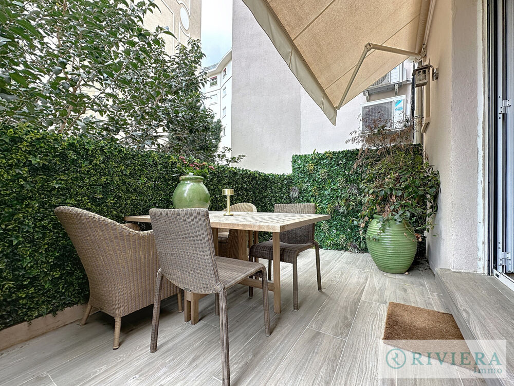 CANNES CENTRE BANANE T3/T4 DE 95M2 REFAIT A NEUF AVEC TERRASSE 18M2