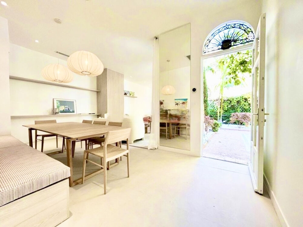 Vente Maison CANNES CENTRE RARE VILLA T4 DE 131M2 TERRASSE DE 105M2 Cannes