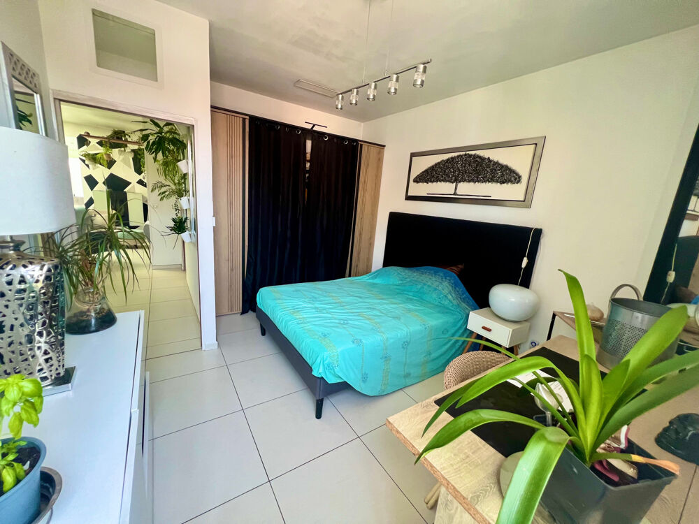 Vente Maison RARE 290M MER ! VILLA  T5  DE 258 M2  JARDIN 200 M2 PISCINE 3 PARKINGS RARE 2659€/M2 Cannes