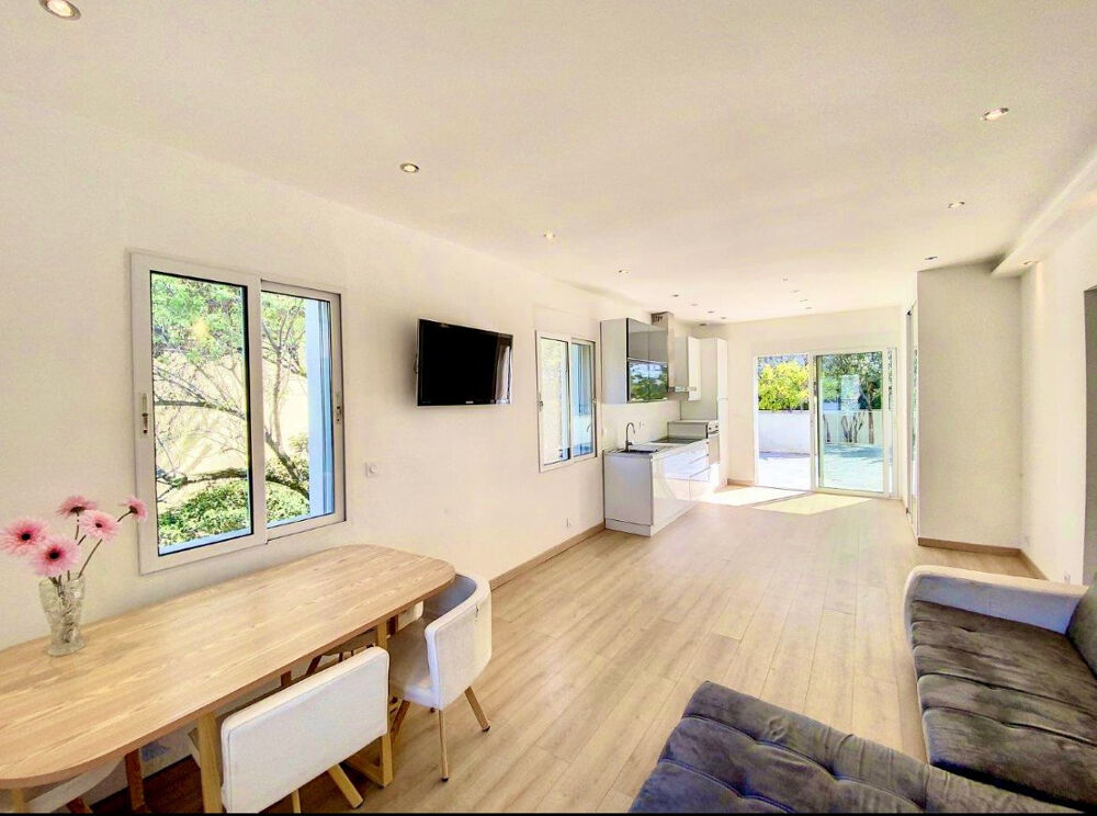 Vente Maison CANNES PETIT JUAS VILLA T5 INDIVIDUELLE DE 140M2  TERRAIN 500M2 SUD PISCINABLE Cannes
