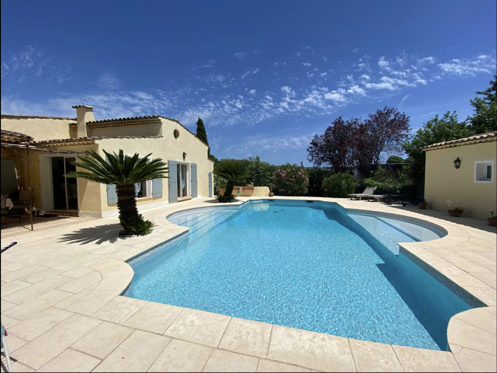 MOUGINS VILLA T6 DE 256 M2 PLEIN SUD AVEC PISCINE GARAGE 50M2