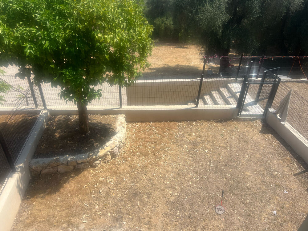 MOUGINS VILLA T5 REFAIT A NEUF JARDIN 2 PARKINGS