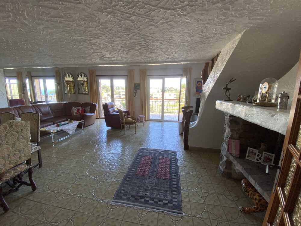 Vente Appartement CANNES BAS CROIX DES GARDES PENTHOUSE T3/4 DE 115 M2 VUE MER TERRASSES 16M2  GARAGE PARKINGS Cannes