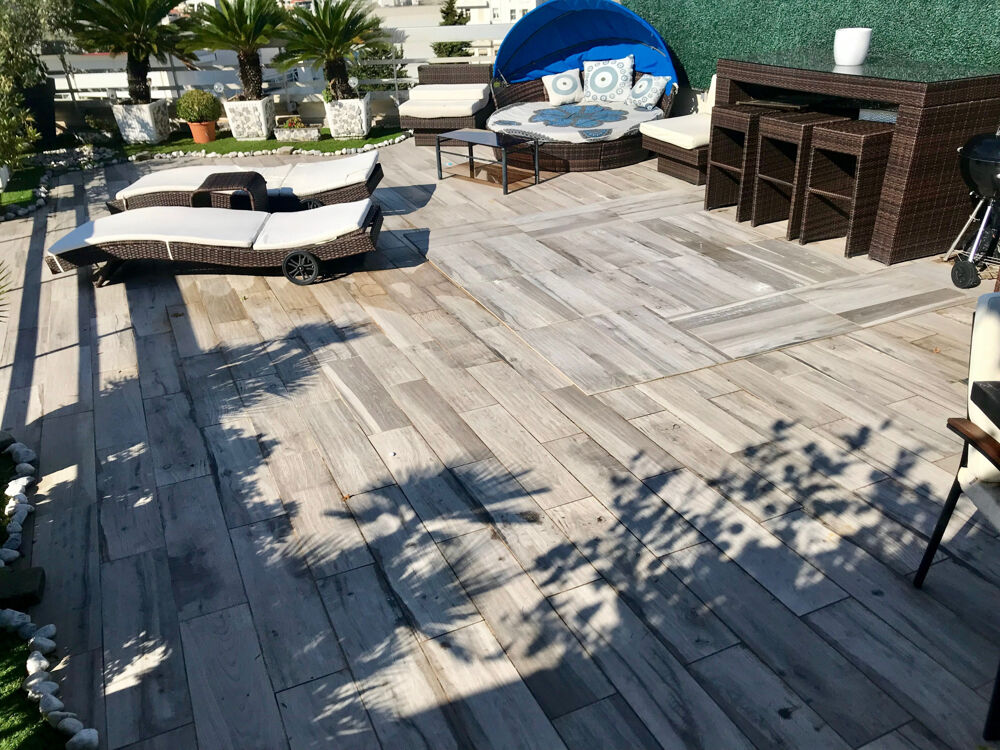 CANNES PENTHOUSE T4-T5 DE 95M2 TERRASSES 120M2 VUE MER PISCINE TENNIS