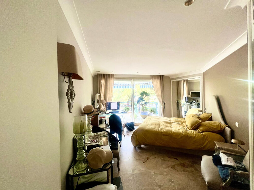 Vente Appartement CANNES CROISETTE T3 FACE MER 80M2 TERRASSE SUD 30M2 VUE MER PARKING Cannes