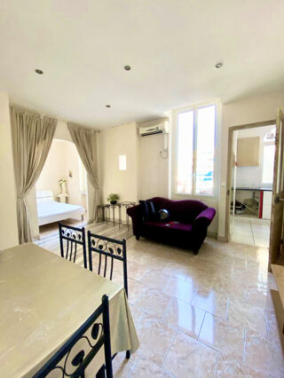  Immeuble à vendre 162 m²