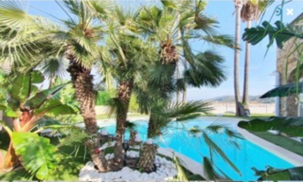 LIMITE MANDELIEU VILLE T4/T5 DE 150M2 VUE MER PANORAMIQUE JARDIN ENTOURANT JACUZZI GARAGE