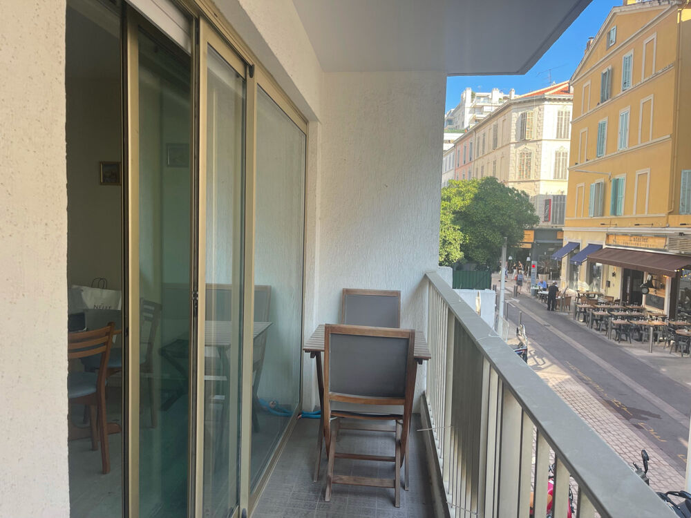 Vente Appartement CANNES CENTRE  APPARTEMENT SUD CARRE D'OR 26M2 Cannes