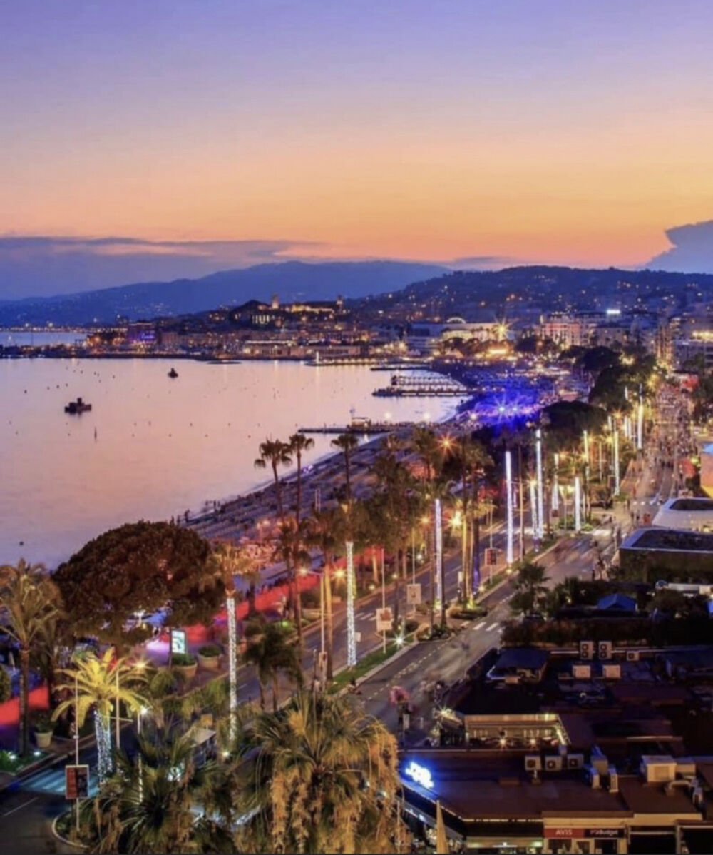   CANNES BAR/ SALON DE THÉ 290M DE LA CROISETTE TERASSE 