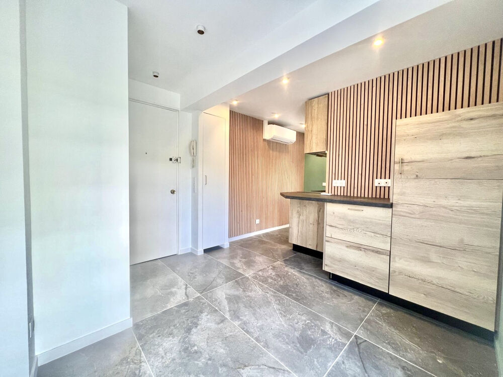 Vente Appartement CANNES BASSE CALIFORNIE APPARTEMENT 21M2 REFAIT A NEUF PROCHE PLAGE Cannes