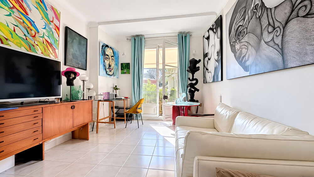 Vente Appartement CANNES CENTRE BEAU BOURGEOIS T2 DE 50M2 VUE MER CAVE Cannes