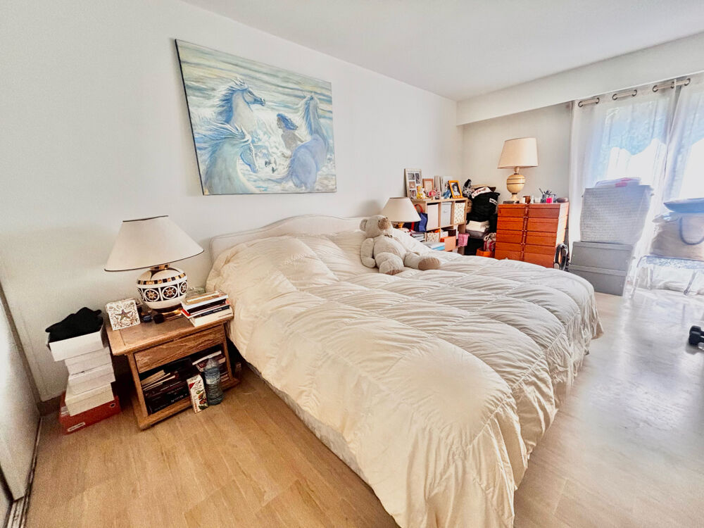 CANNES CENTRE T5 132 M2 TERRASSES 20 M2 SUD-OUEST PARKINGS CAVES PARC 3784 €/m2