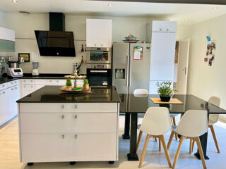  Maison à vendre 7 pièces 220 m²