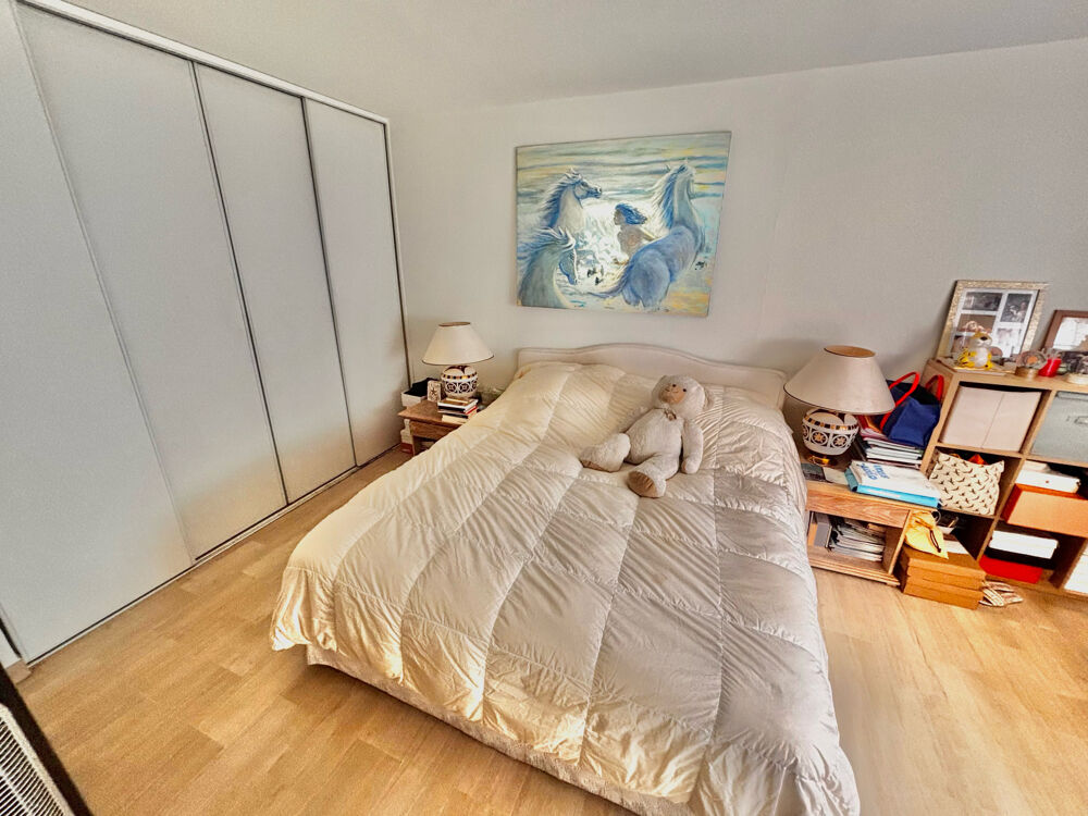 CANNES CENTRE T5 132 M2 TERRASSES 20 M2 SUD-OUEST PARKINGS CAVES PARC 3784 €/m2