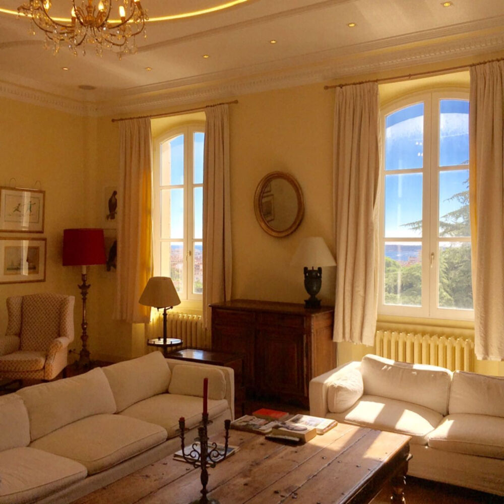 CANNES T3/T4 BEAU BOURGEOIS 145m2 VUE MER TERRASSE DE 20M2