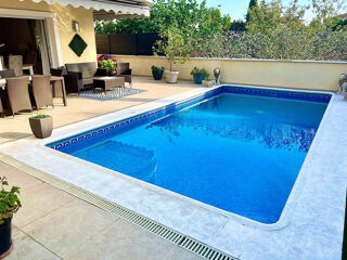  Maison  vendre 7 pices 220 m